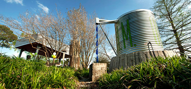 County museum shows images of the past, visions of the future